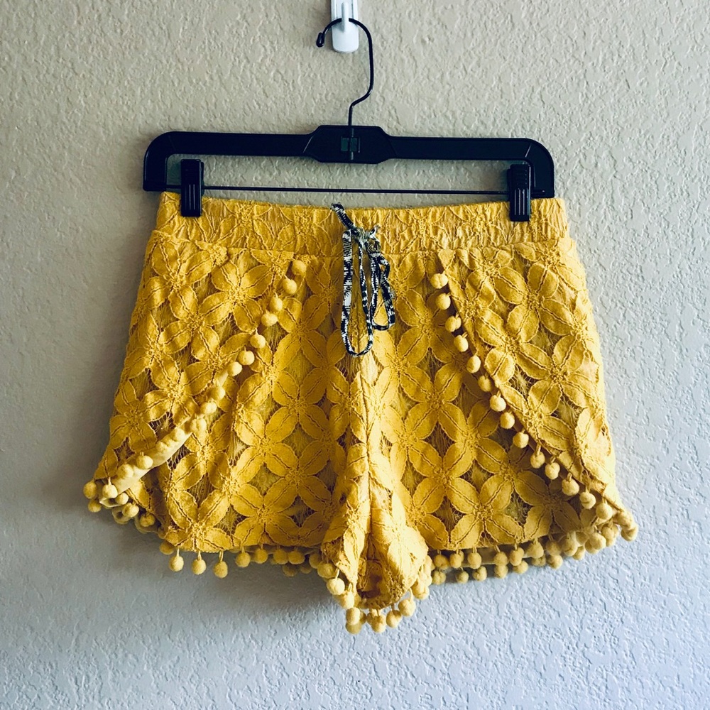 Yellow Shorts Medium! Blue b